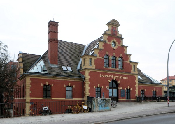 Bahnhof Westend