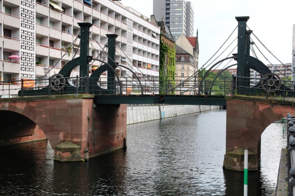 Jungfernbrücke