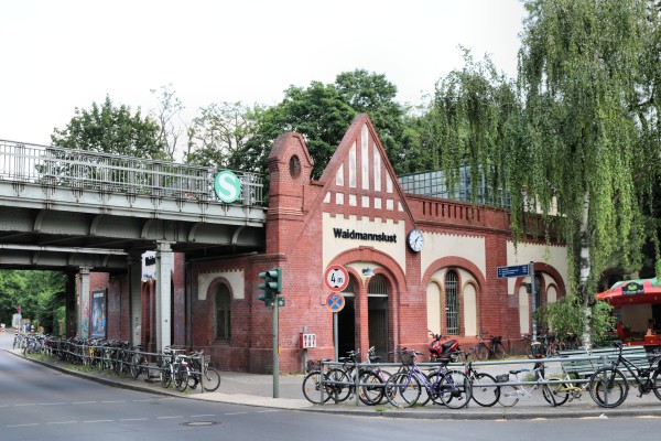 S-Bahnhof