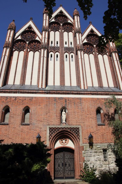 Königin-Luise-Kirche