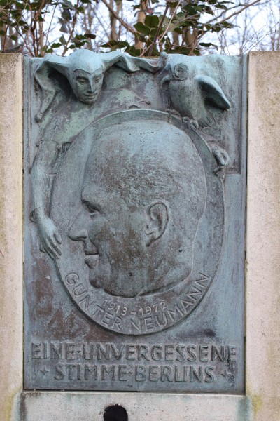 Neumanndenkmal