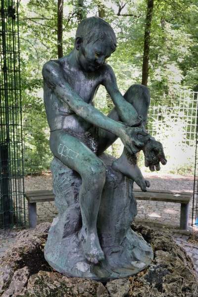 Knabenskulptur