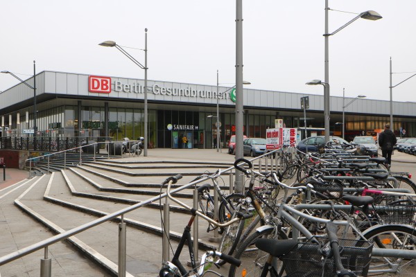 Bahnhofsvorplatz