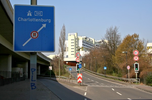 Autobahnüberbauung