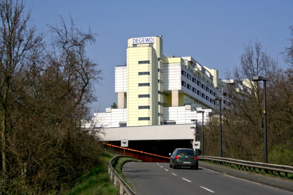 Autobahnüberbauung