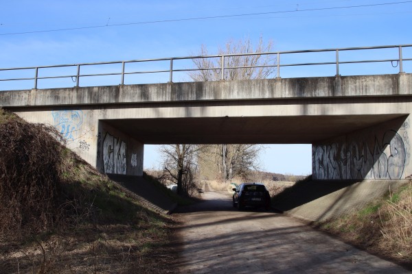 Bahnbrücke