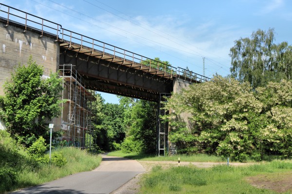 Bahnbrücke