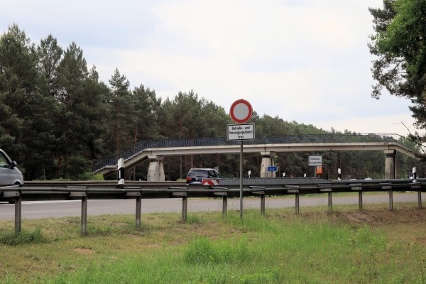 Fußgängerbrücke