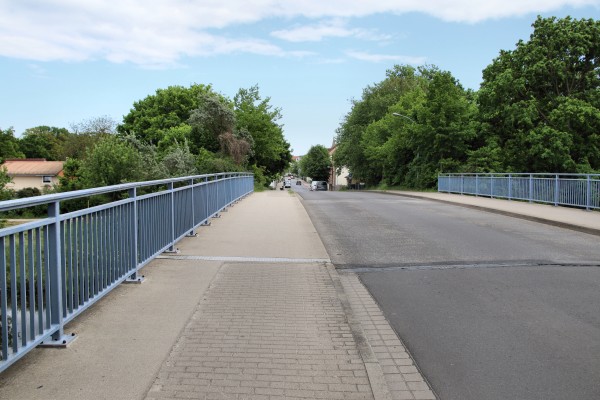 Kanalstraßenbrücke