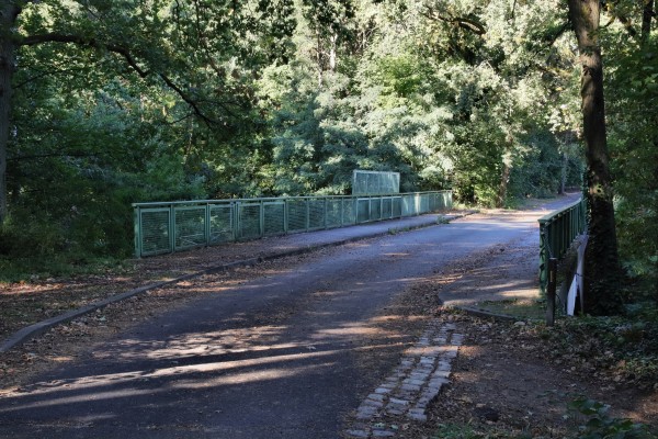 Bahnbrücke