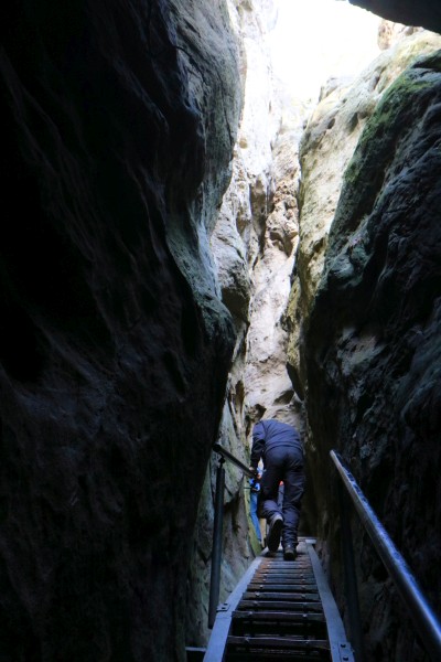 Hocksteinhöhle