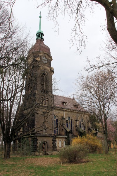 durch den Schloßpark nach Süden zur 