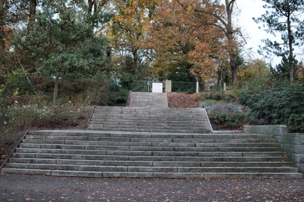 Sowjetischer Ehrenfriedhof