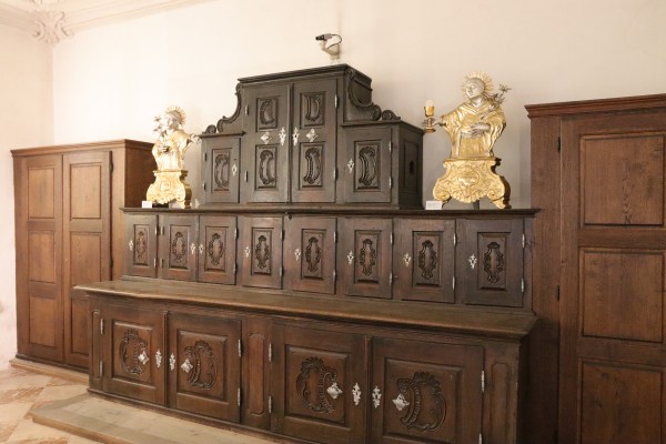 Schrank