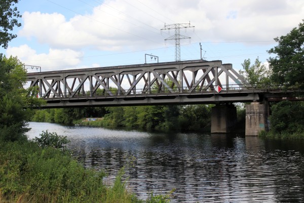 Bahnbrücke