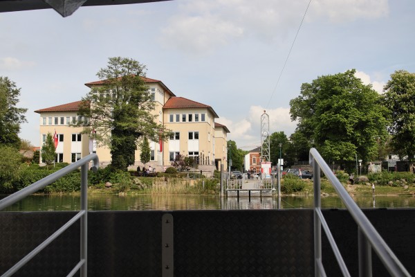 Strausseefähre